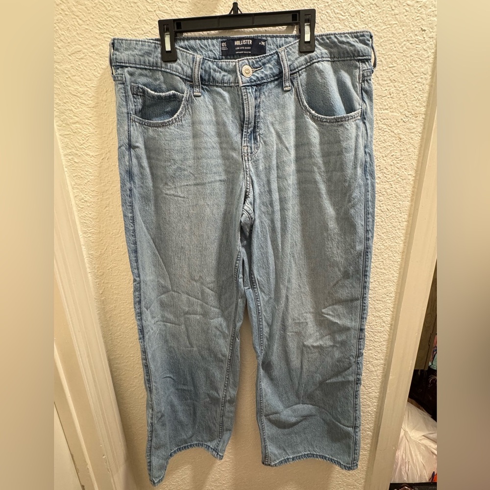 Hollister Low-Rise Baggy Jeans with Faded Wash